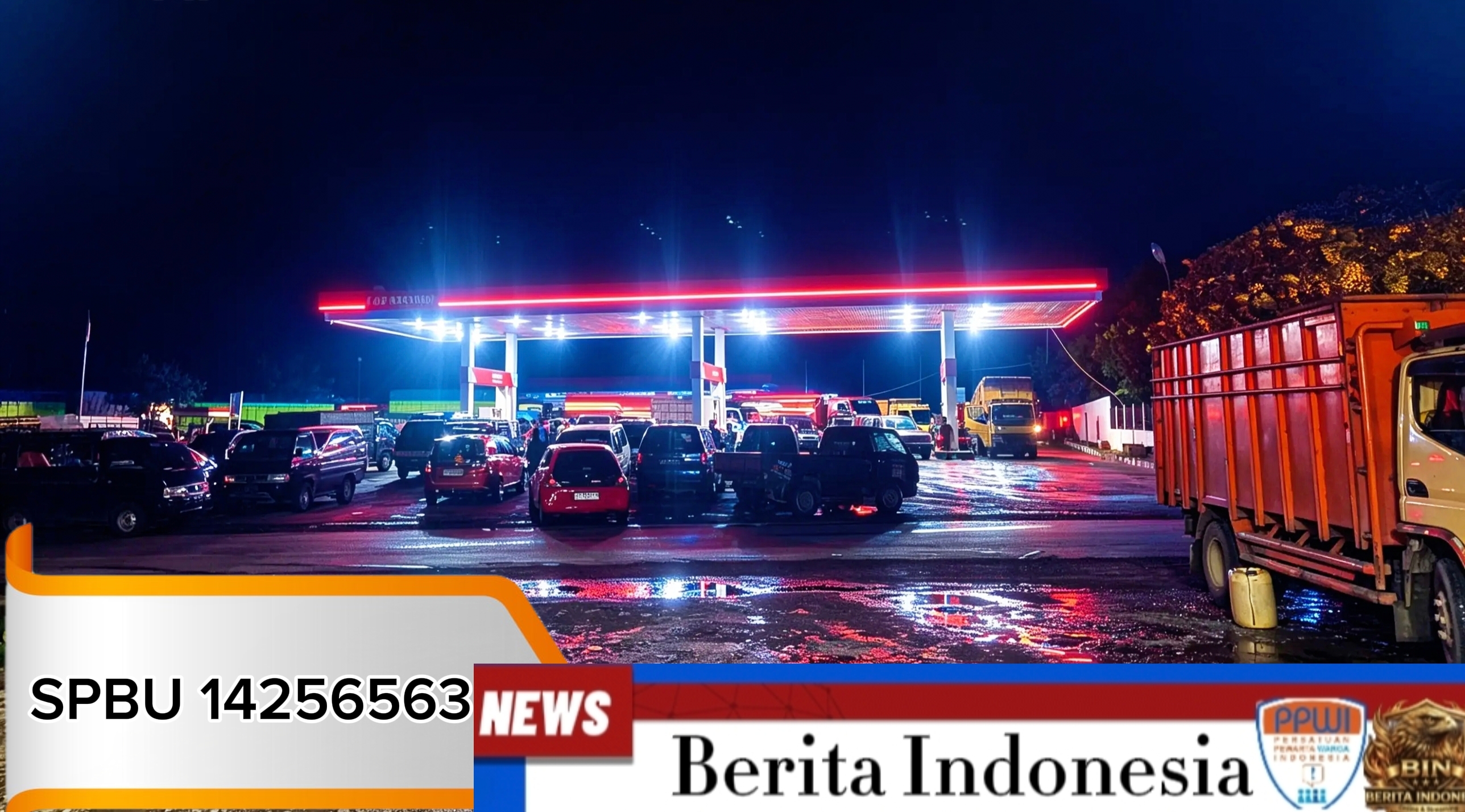 Minim Penertiban, Antrean Kendaraan di SPBU 14256-563 Silaut Pesisir Selatan Sumbar dan Ganggu Akses Jalan Raya